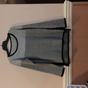 Cato medium black and white